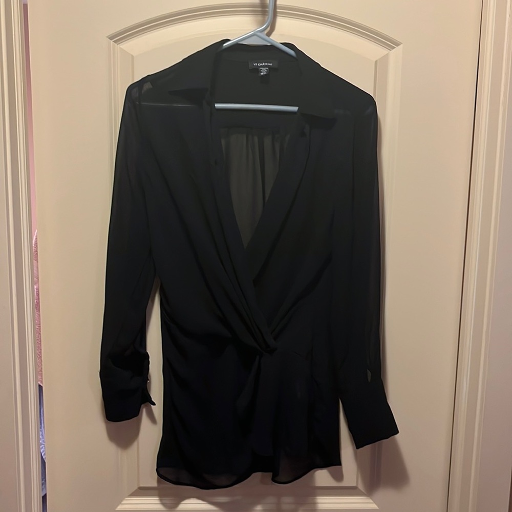 XS Le Chateau shirt
